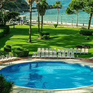 https://sagaro-hotel-spa-wellness.catalonia-hotels.com